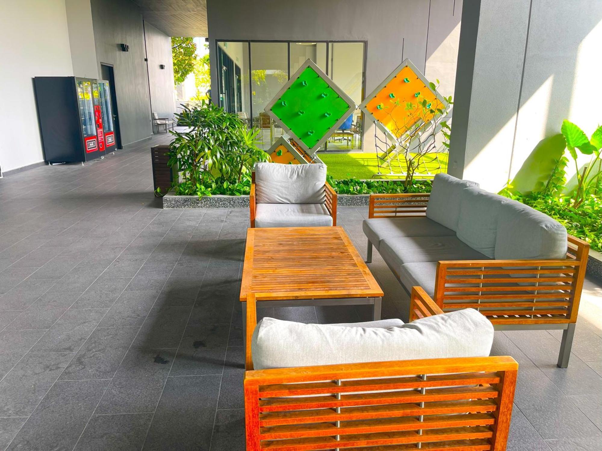 Astra At Opus Residences クアラルンプール エクステリア 写真