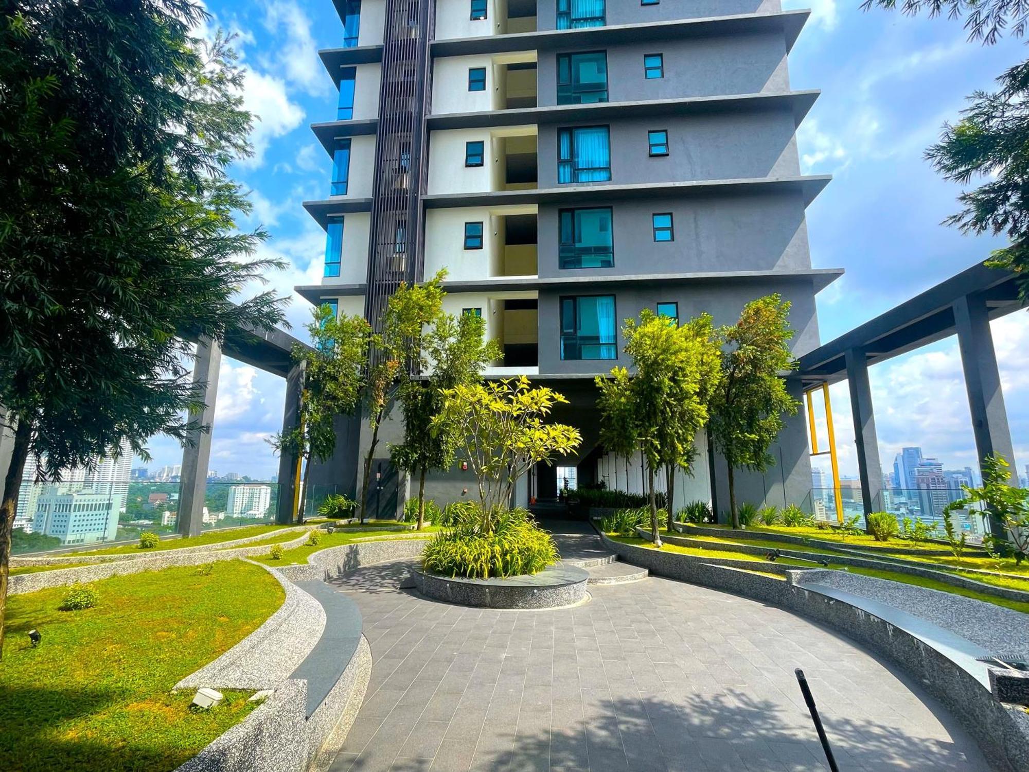Astra At Opus Residences クアラルンプール エクステリア 写真